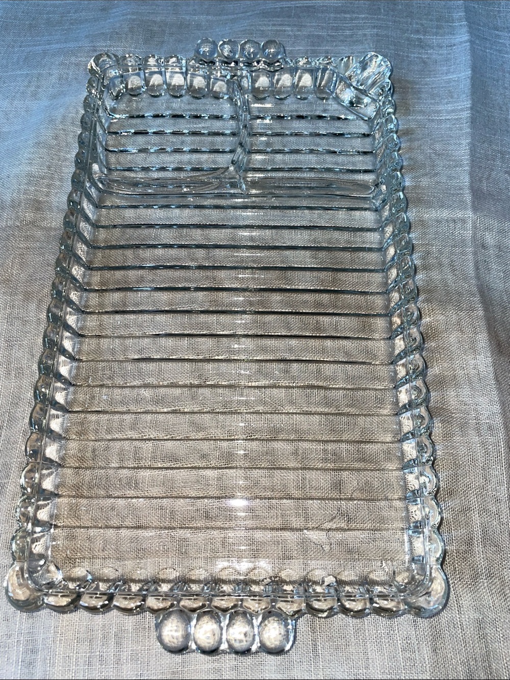 Vintage 1940’s Hazel Atlas Clear Glass Snack Tray with Handle & Cup. SET OF 4 - Picture 5 of 8
